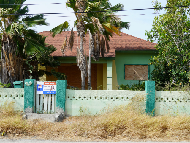 Spacious home with income potential in San Nicolas