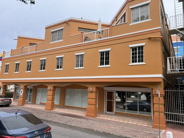 Marisol Building office space for rent