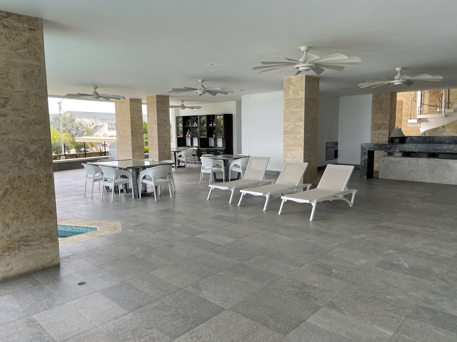 RE/MAX real estate, Aruba, Oranjestad, Coral Shell Condominium unit 2