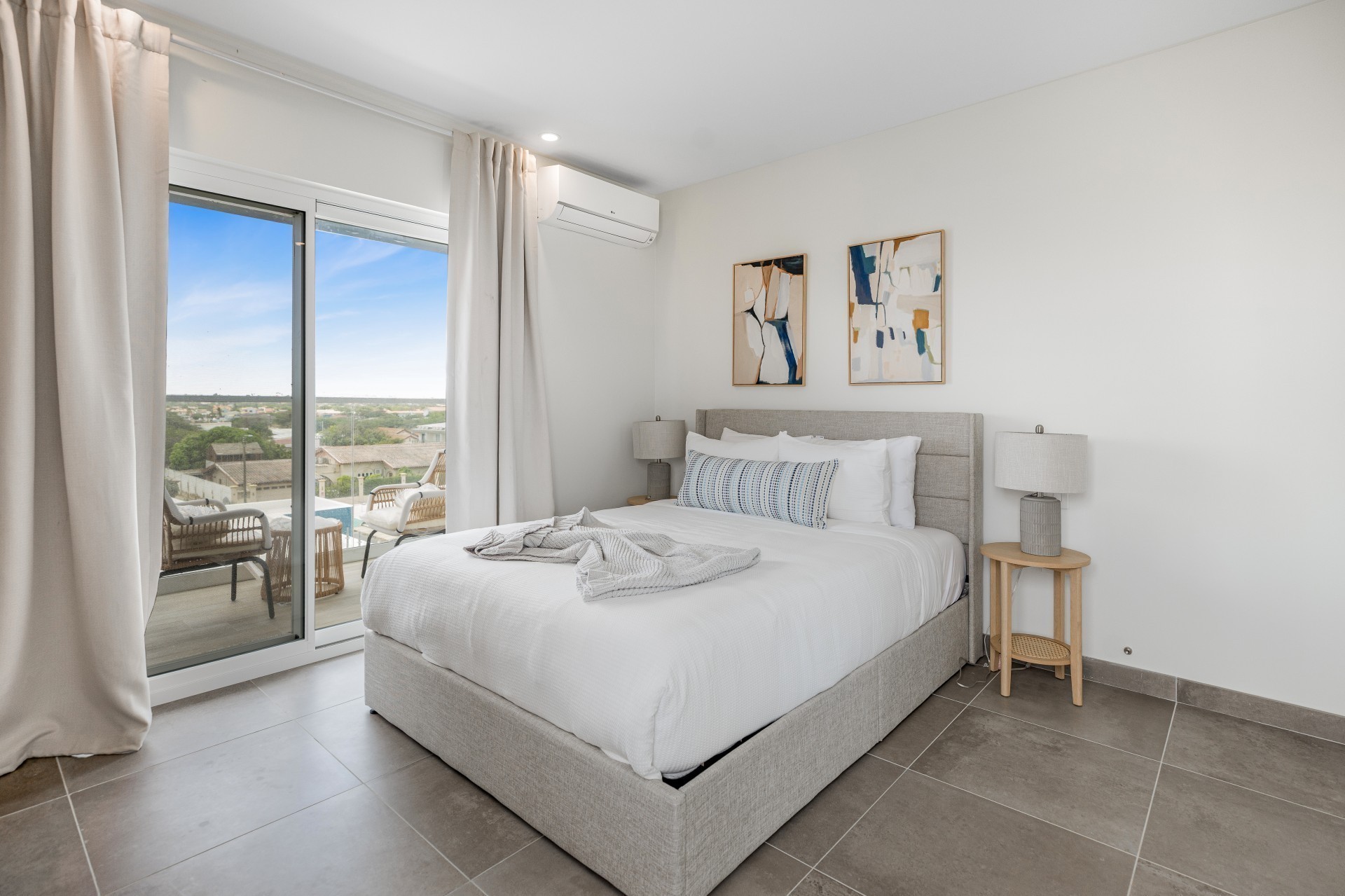 RE/MAX real estate, Aruba, Oranjestad, Eagle Condos - Apartment 3A